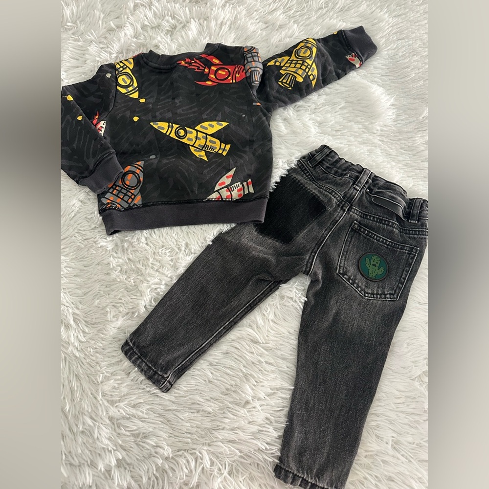 Stella McCartney Kids Charcoal and Yellow Sweatshirt - Picture 7 of 8